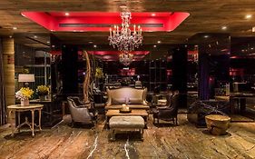 Inhouse Hotel
